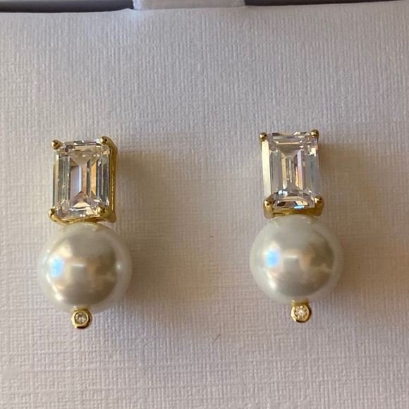 NIB Rachel Zoe pearl/cubic zirconia sterling silver pierced earrings - Picture 1 of 5